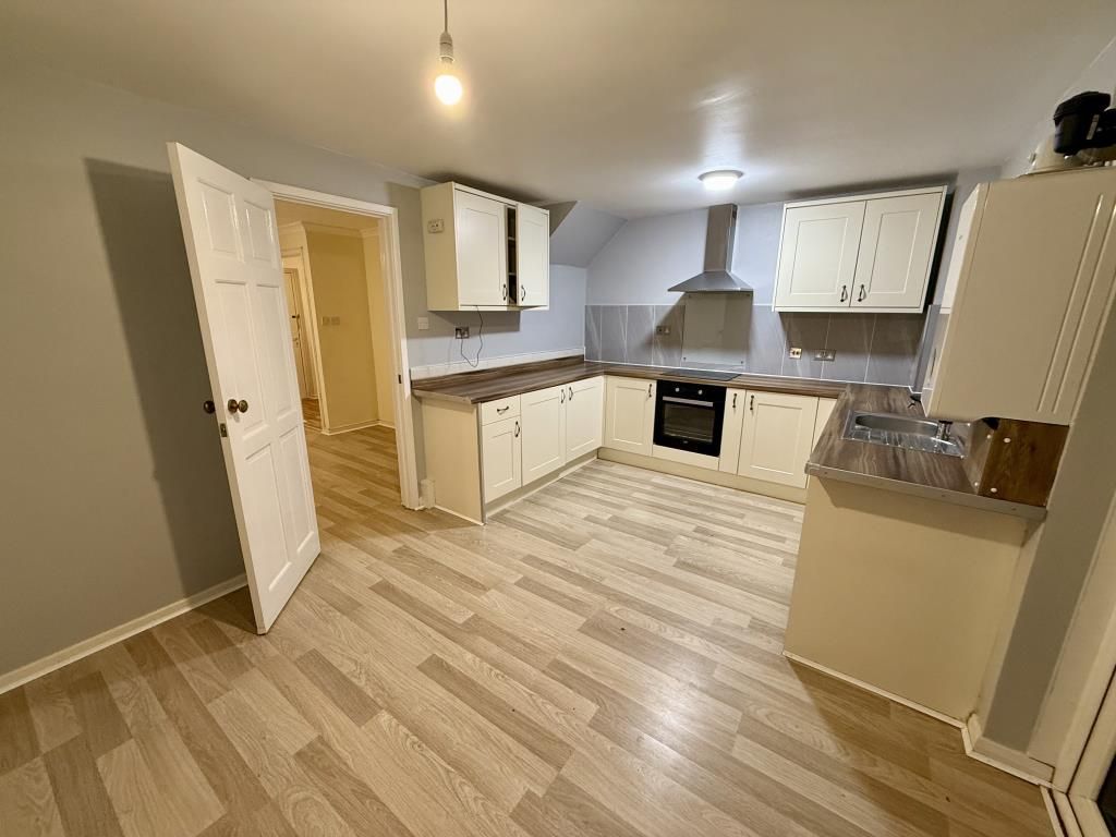 Property photo 1 of 14 Kitchen