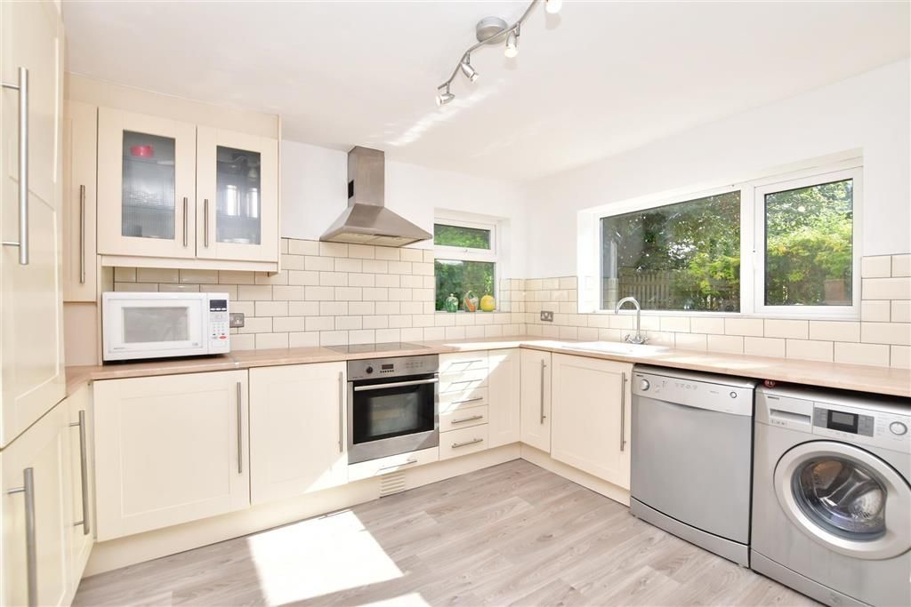 Property photo 1 of 13 Kitchen