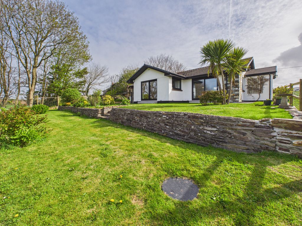 Property photo 2 of 25