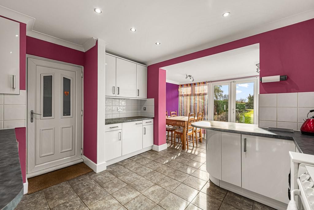 Property photo 2 of 17 Photo 2