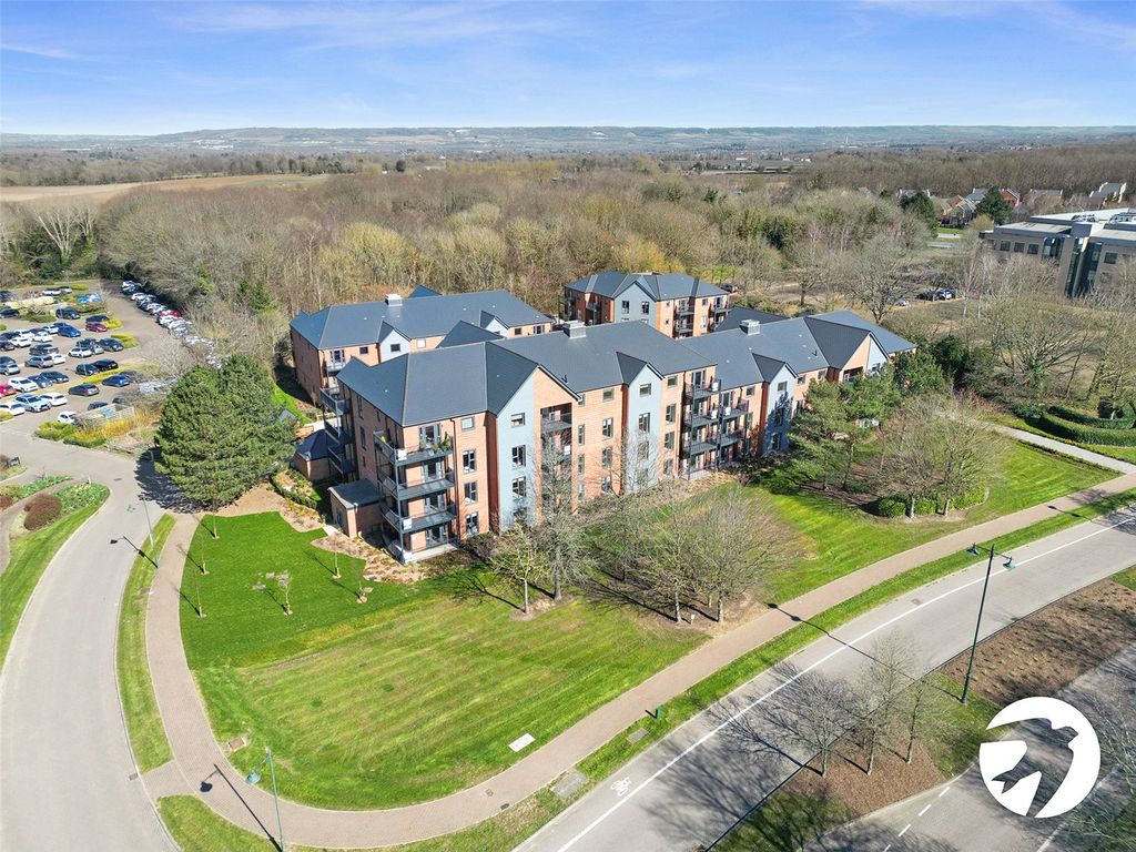 Property photo 1 of 15 External