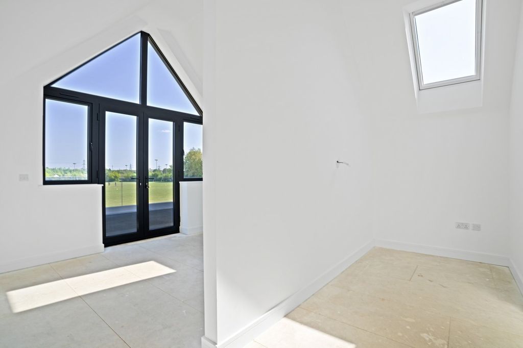 Additional image 14 of 4 bed detached house for saleKingsoak, Hitchin SG4
