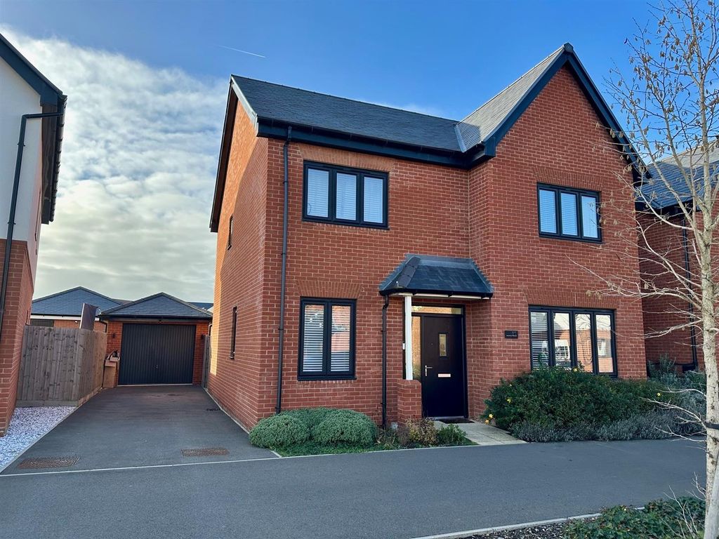 Property photo 1 of 22 Front