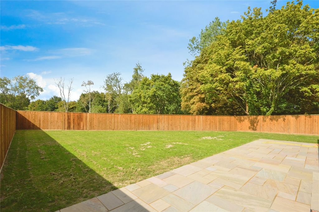 Property photo 2 of 26 Picture No. 34