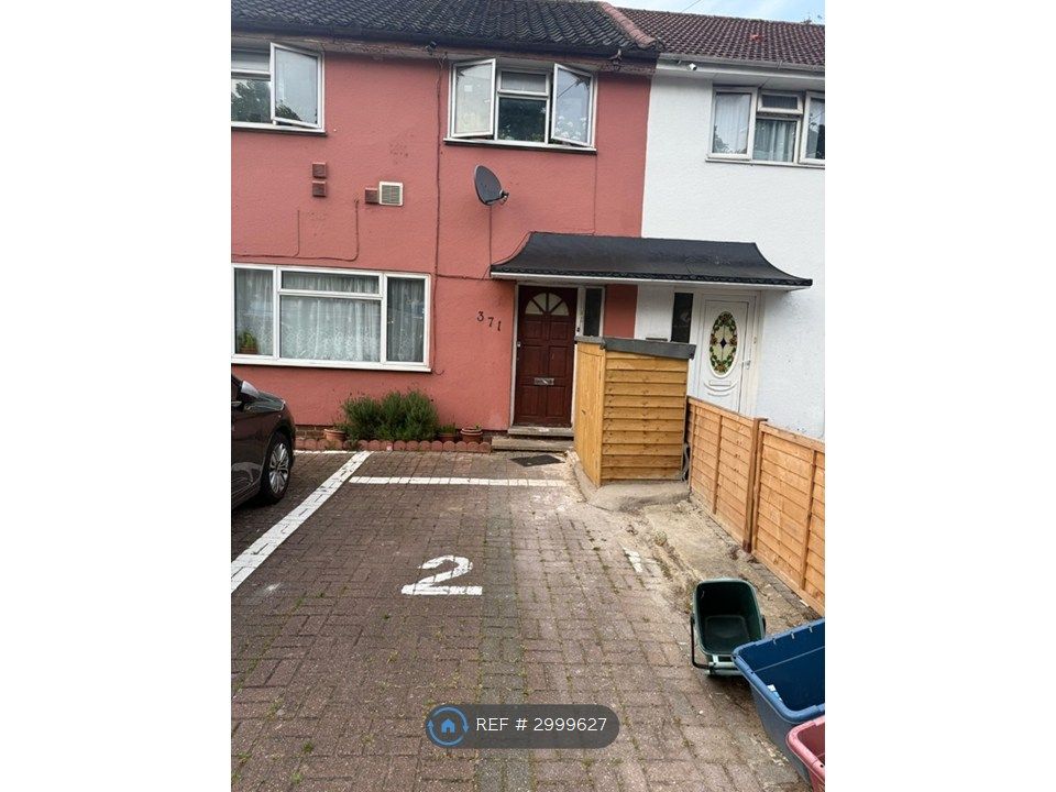Property photo 1 of 8 Front