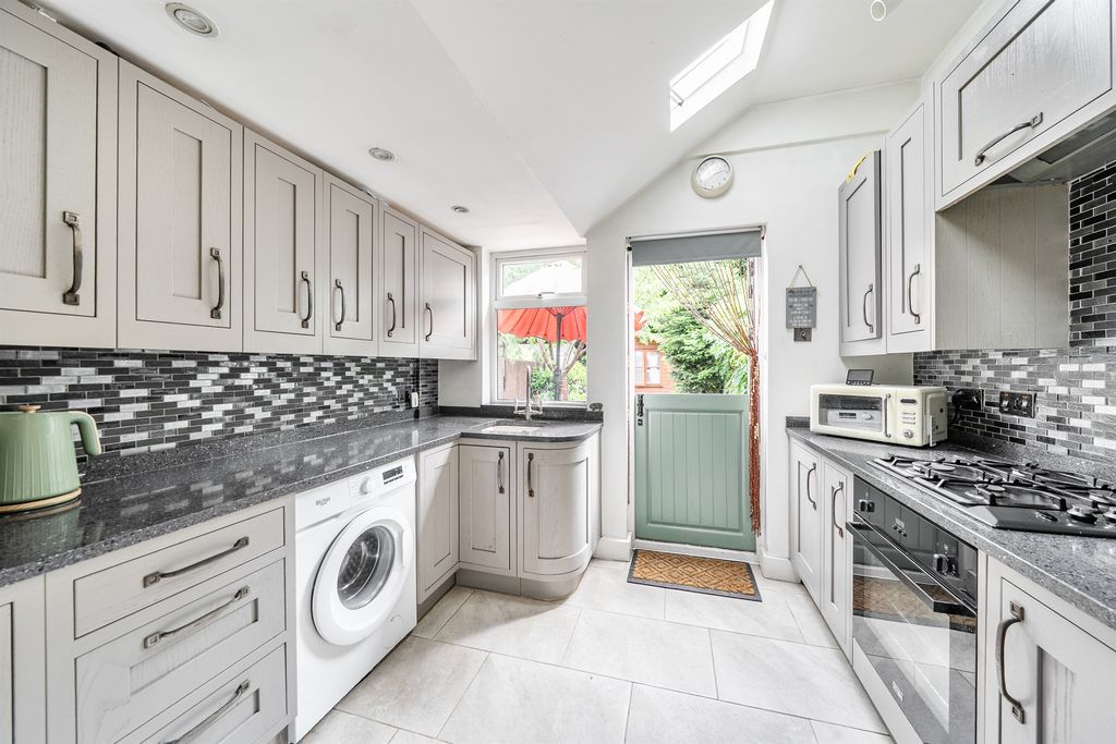 Property photo 2 of 19