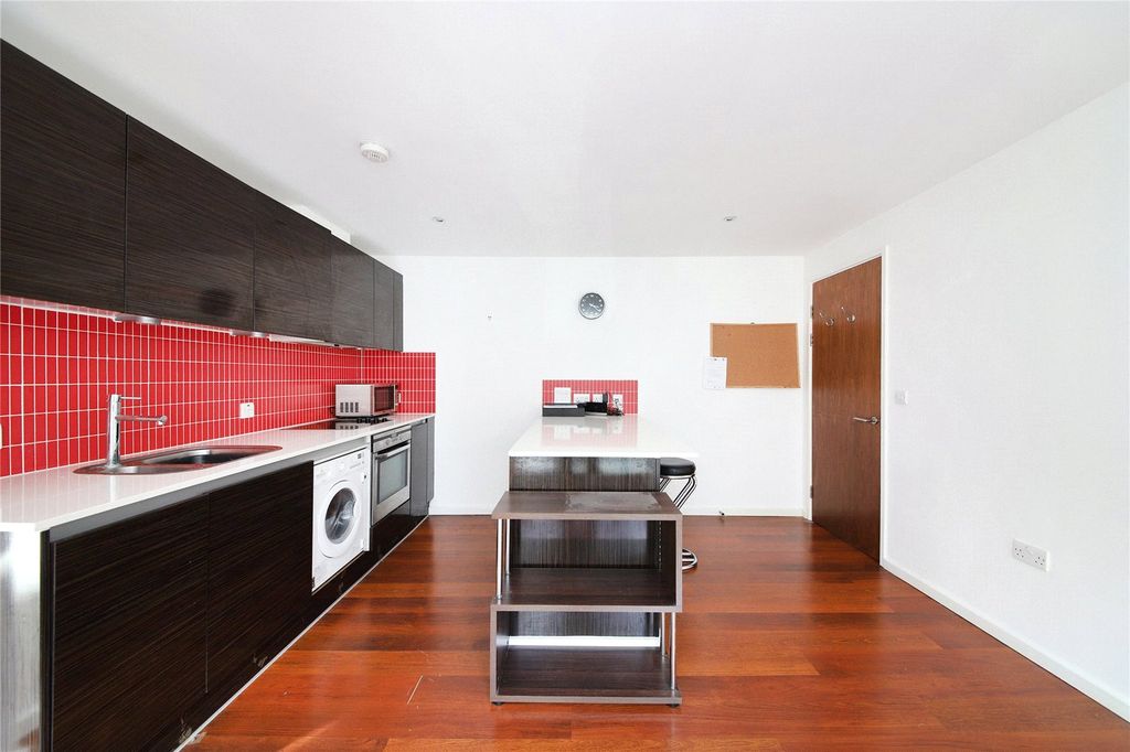 Property photo 2 of 10 Living Area/Kitchen