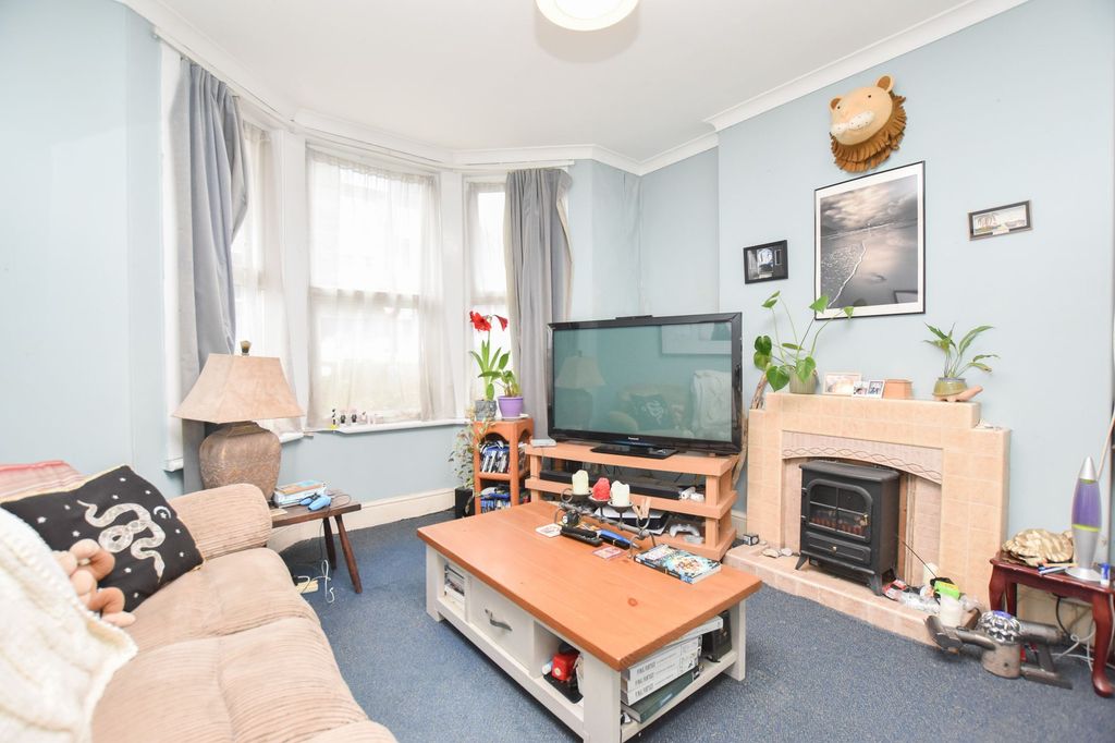 Property photo 3 of 15 Living Room