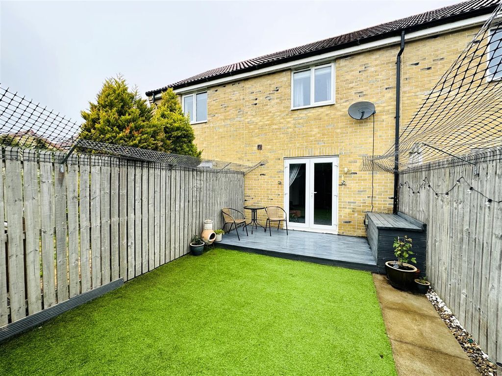 Property photo 3 of 11 Rear