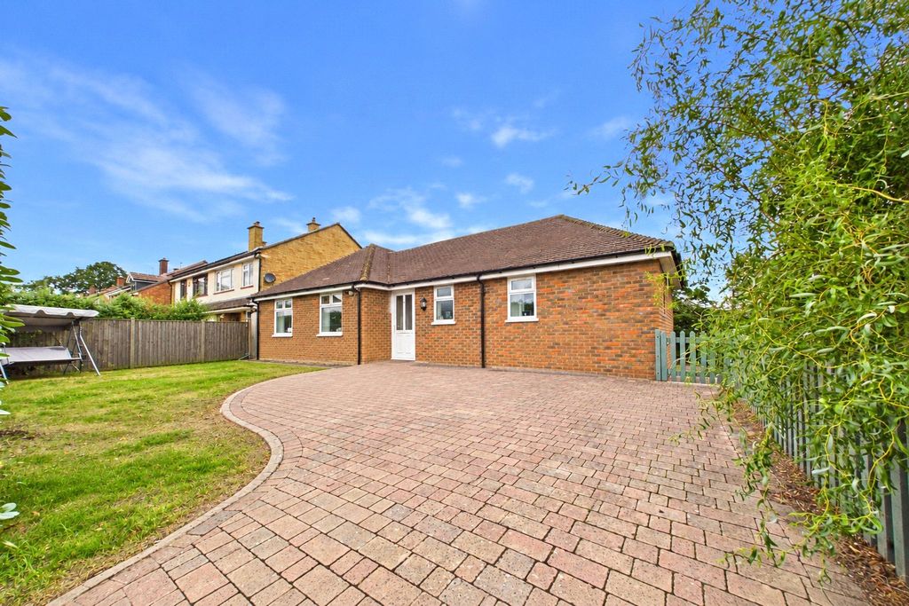 Property photo 1 of 11 Picture No. 01