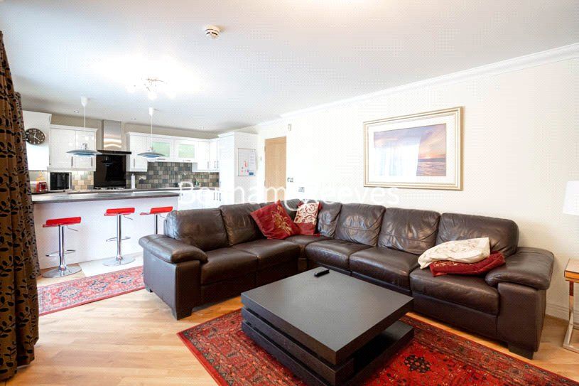 Property photo 1 of 15 Picture No. 02