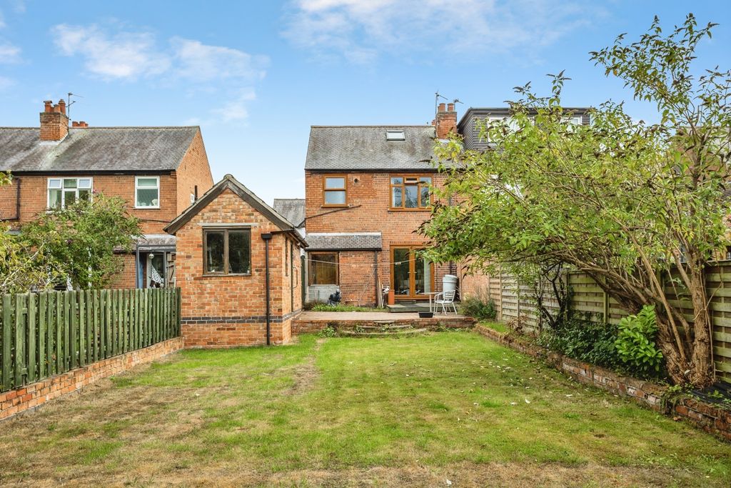 Property photo 3 of 20 Pbox-Img.Jpg
