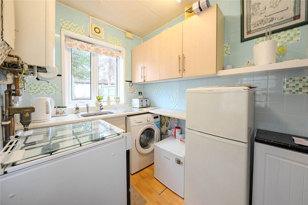 Property photo 3 of 11 Picture No. 28