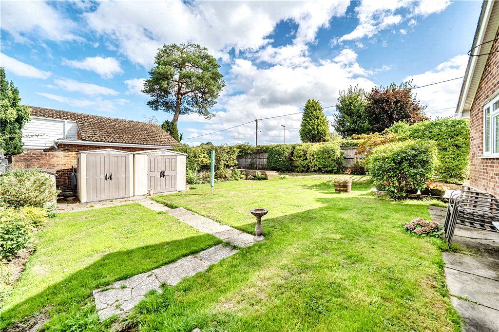 Property photo 2 of 16 Picture No. 21