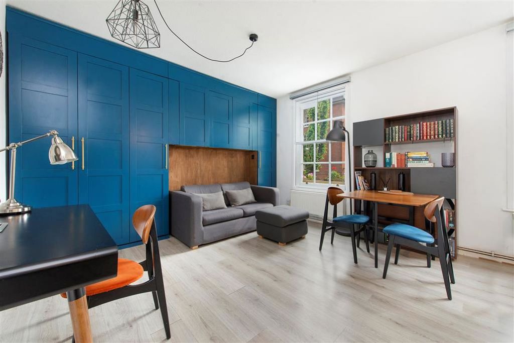 Property photo 1 of 5