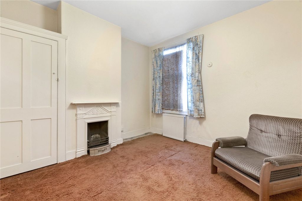 Property photo 3 of 11 Picture No. 04
