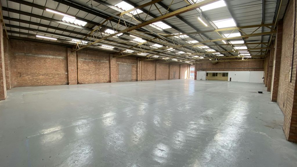 Property photo 3 of 12 Image 4