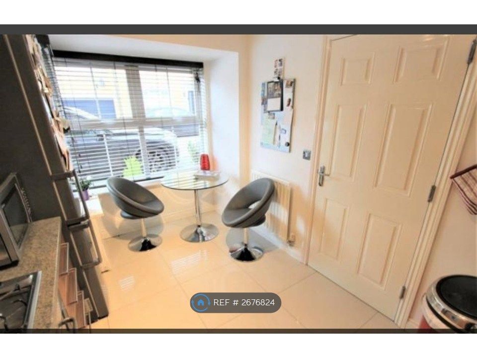 Property photo 3 of 21