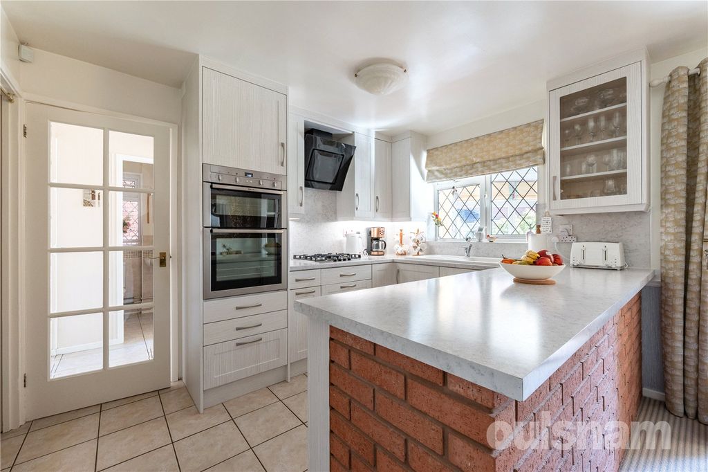 Property photo 3 of 22 Picture No. 05