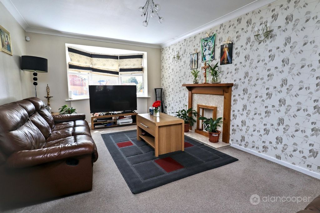 Property photo 2 of 34 5307732
