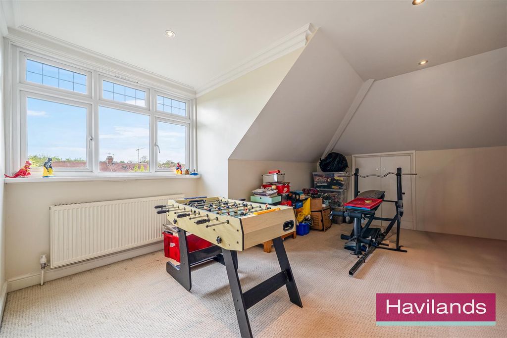 Additional image 20 of 6 bed semi-detached house for saleVillage Road, Enfield EN1