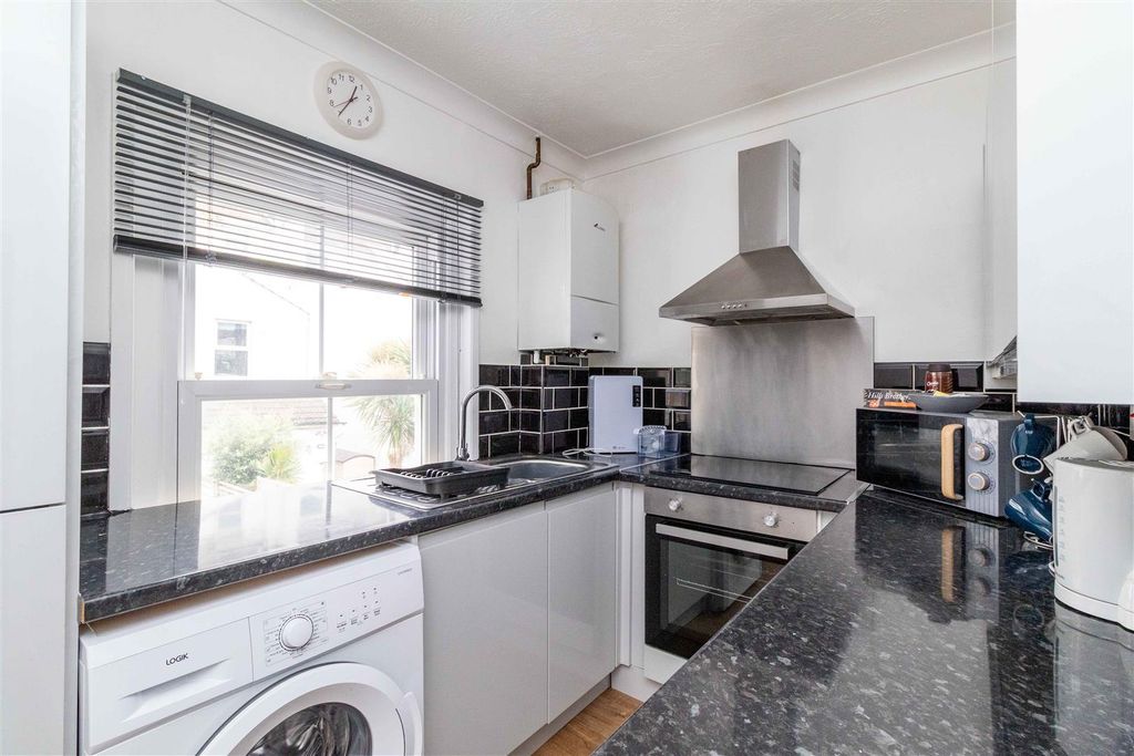 Property photo 2 of 10 Marik-2.Jpg
