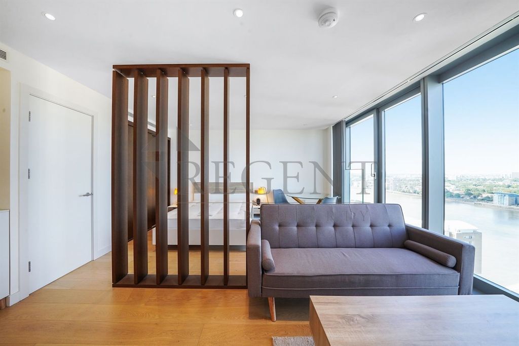 Property photo 1 of 15 Studio