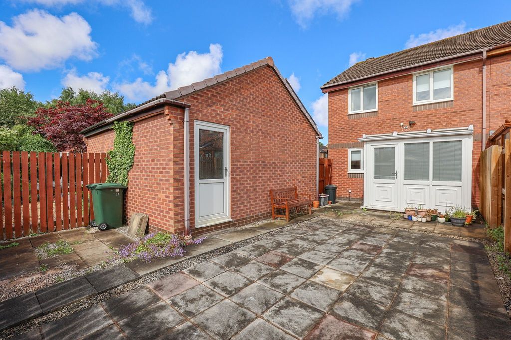 Property photo 2 of 14