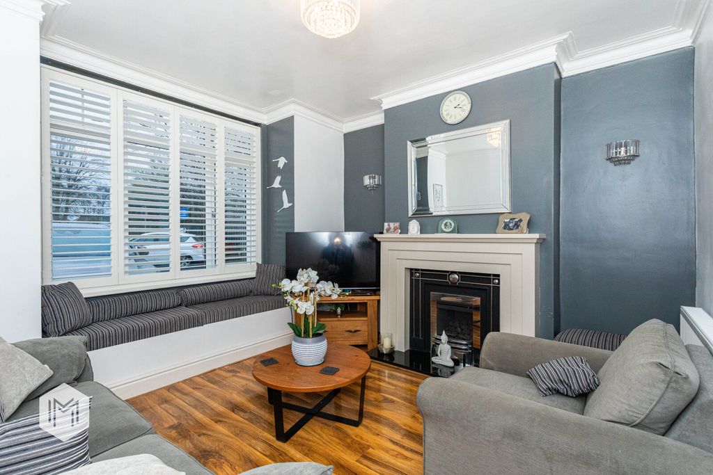 Property photo 2 of 22 Picture No. 12