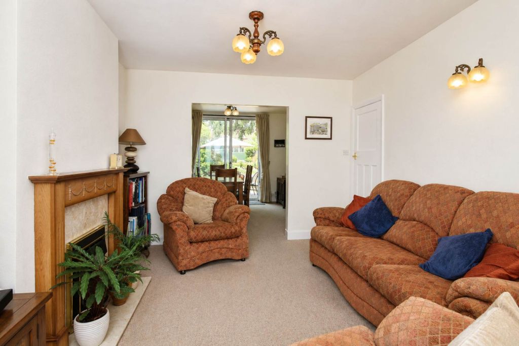 Property photo 3 of 19
