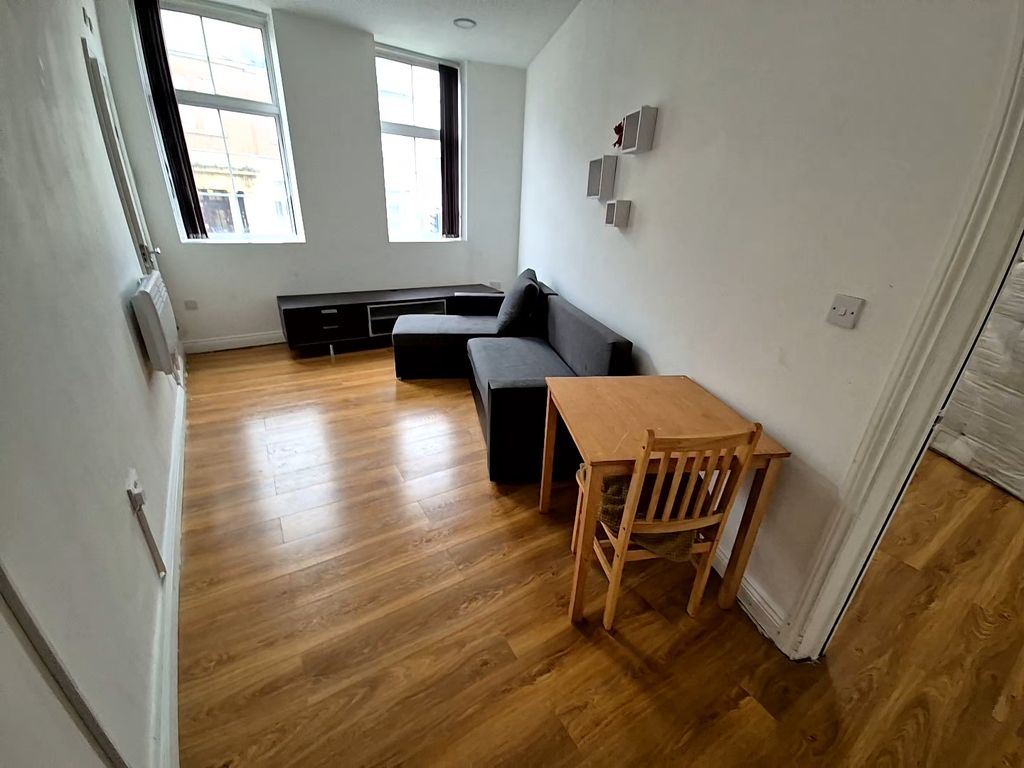 Property photo 3 of 5 Living Room
