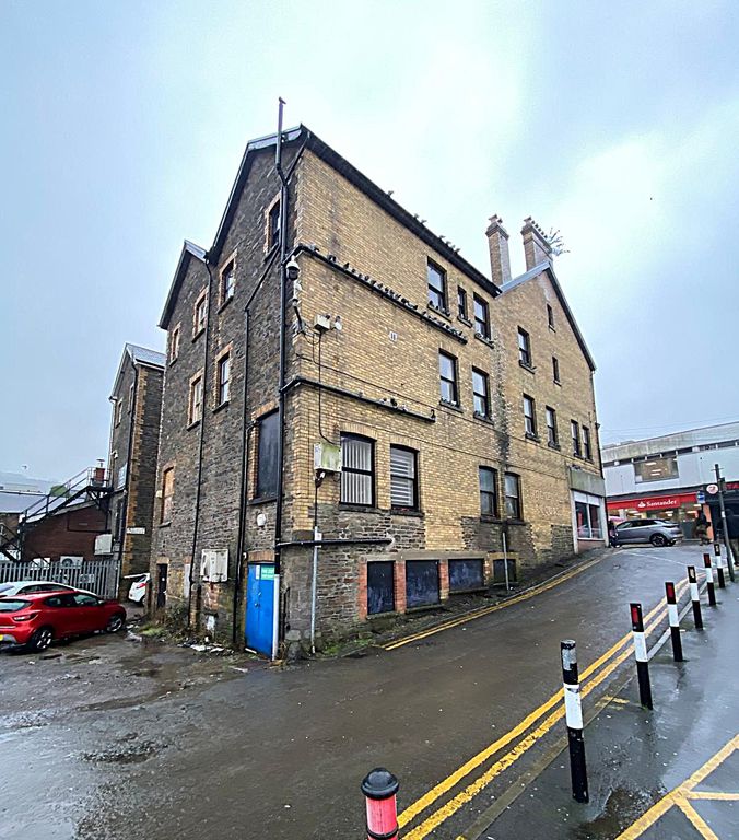 Property photo 2 of 10