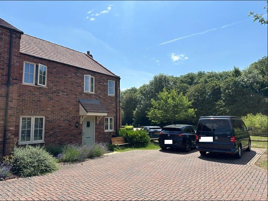 Property photo 1 of 11 Front Aspect
