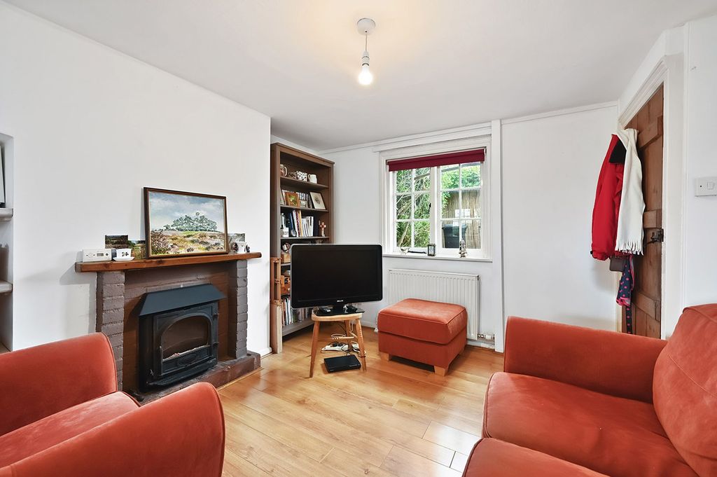 Property photo 2 of 10