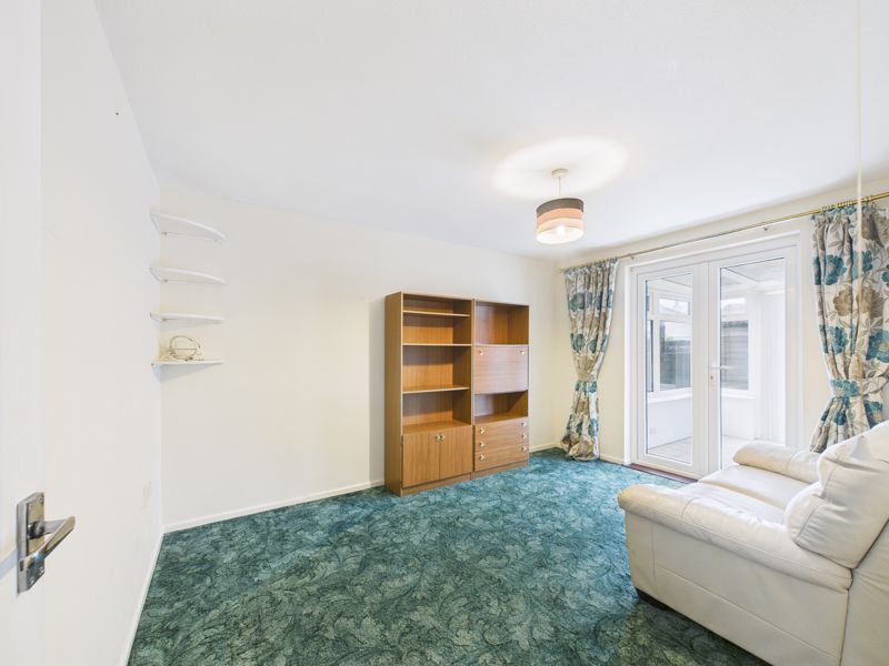 Property photo 2 of 10 Sitting Room