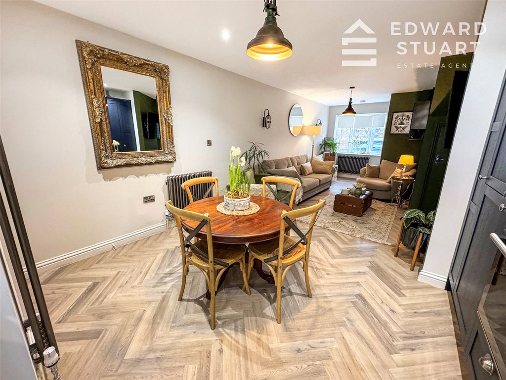 Property photo 3 of 19 Picture No. 06