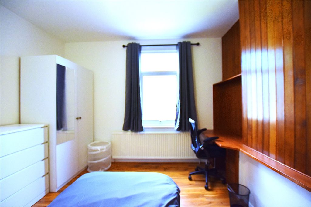 Property photo 2 of 18 Picture No. 04