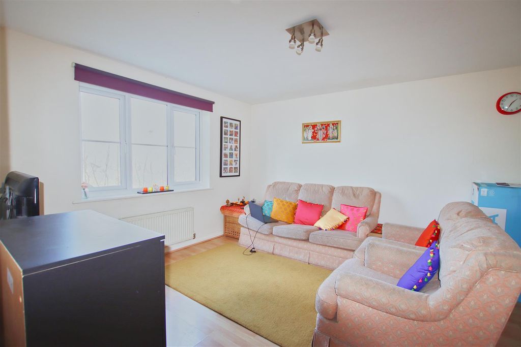 Property photo 2 of 6 Img_0391.Jpg