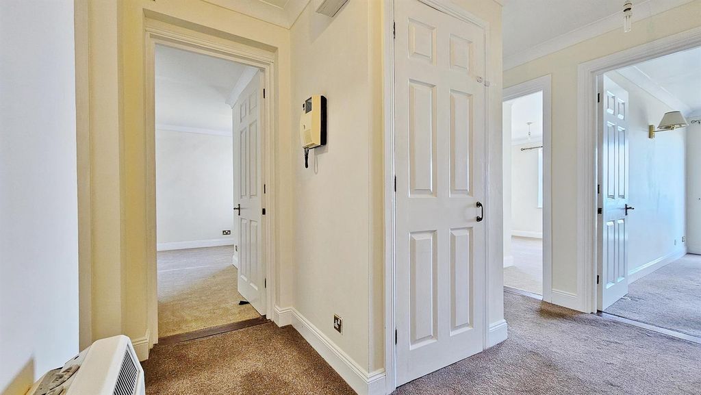 Property photo 3 of 20 Hallway