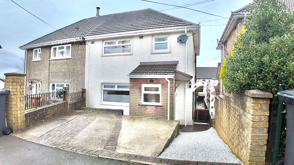 Property photo 1 of 29