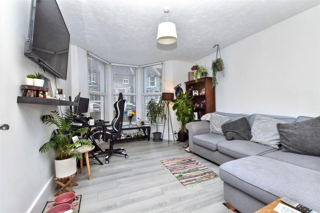 Additional image 4 of 1 bed flat for saleLangney Road, Eastbourne BN21