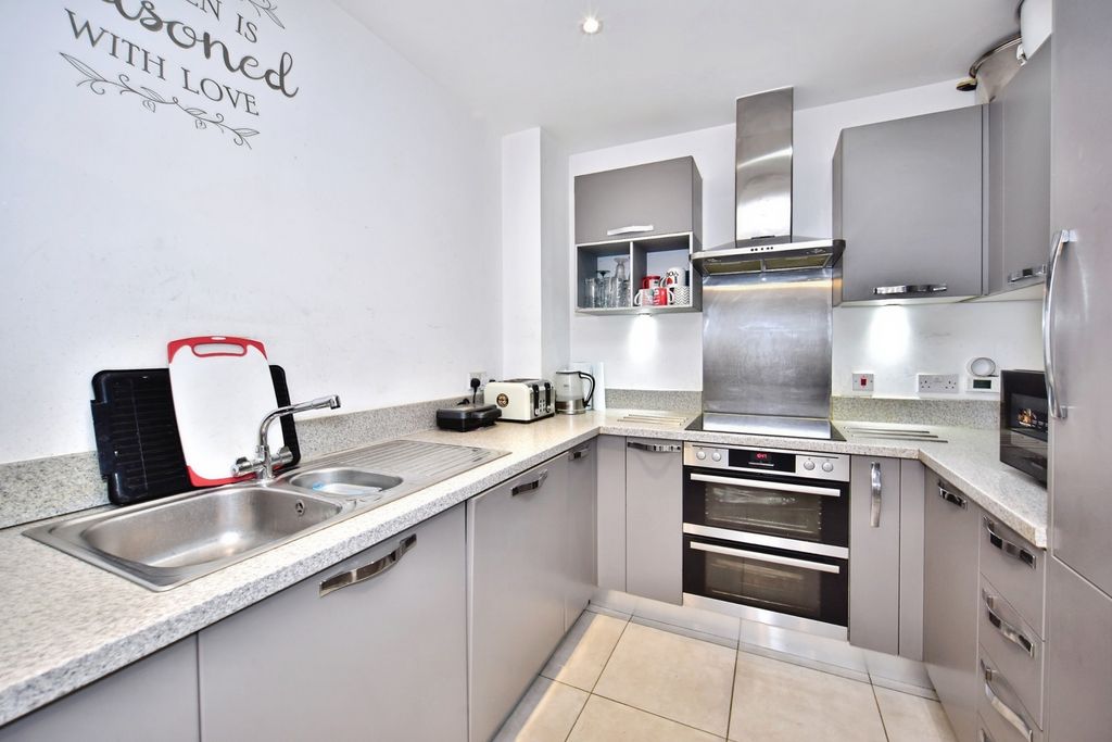 Property photo 3 of 20 Pbox-Img.Jpg