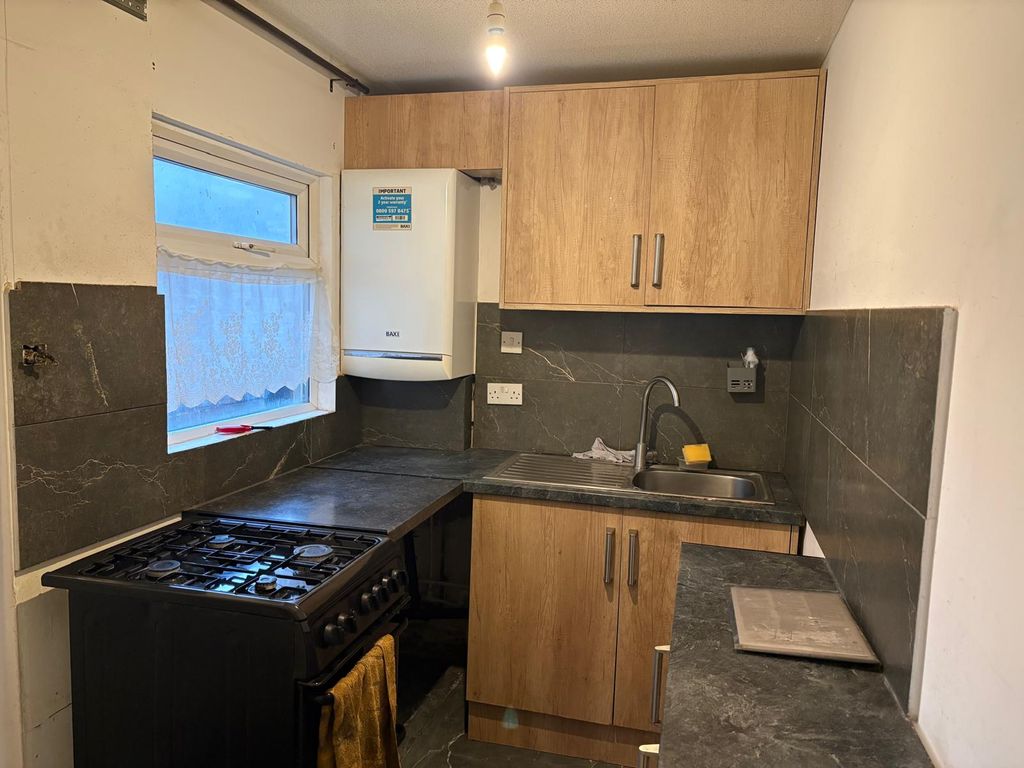 Property photo 2 of 3