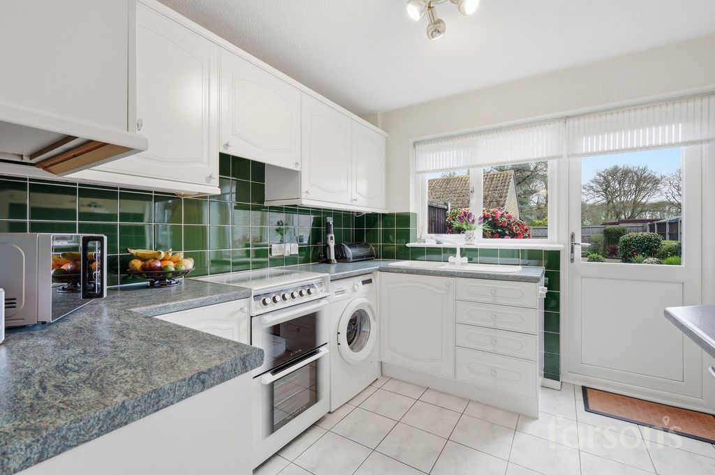 Property photo 2 of 15