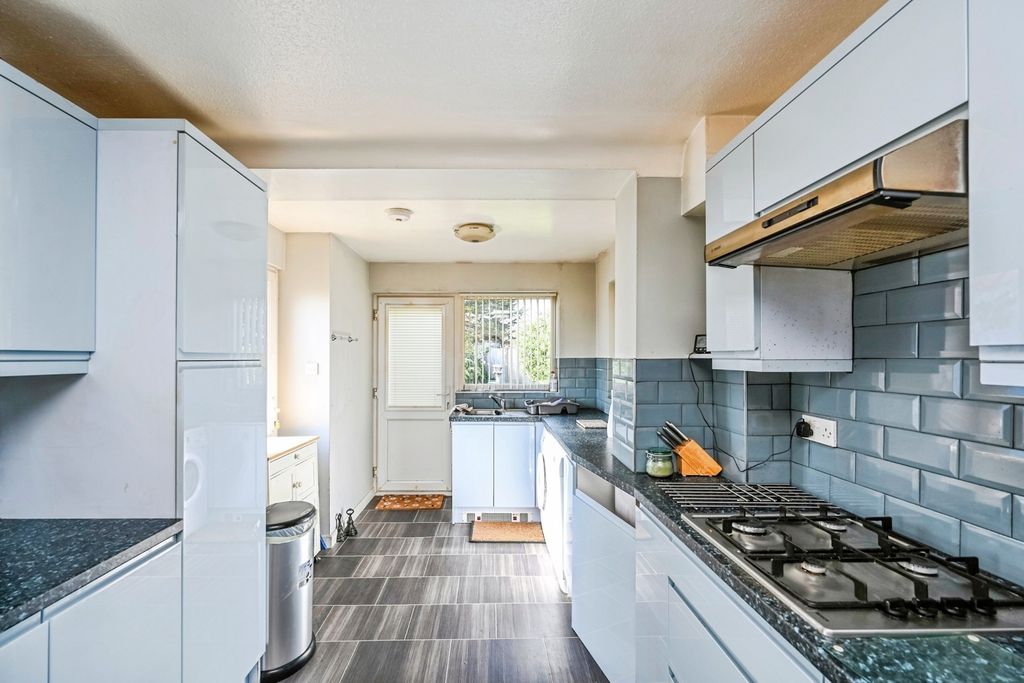 Property photo 3 of 15 Photo