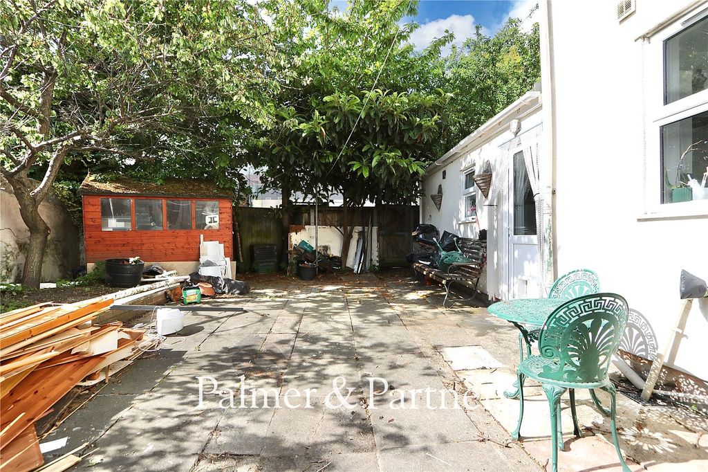 Property photo 2 of 18 Picture No. 19