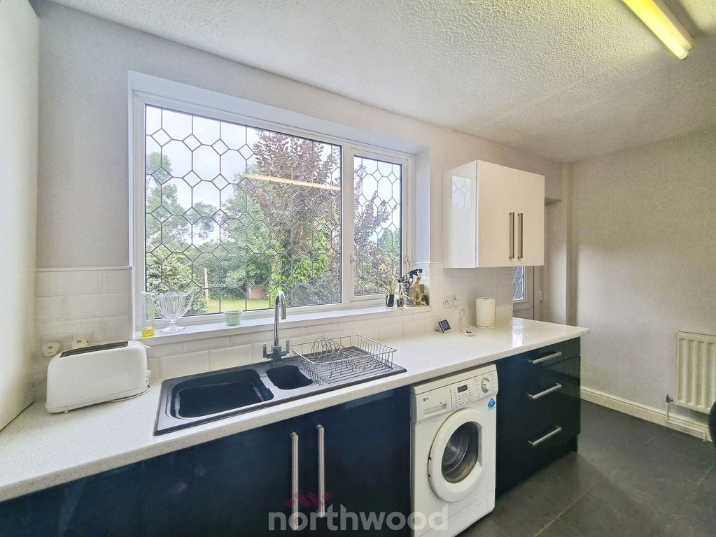 Property photo 3 of 23