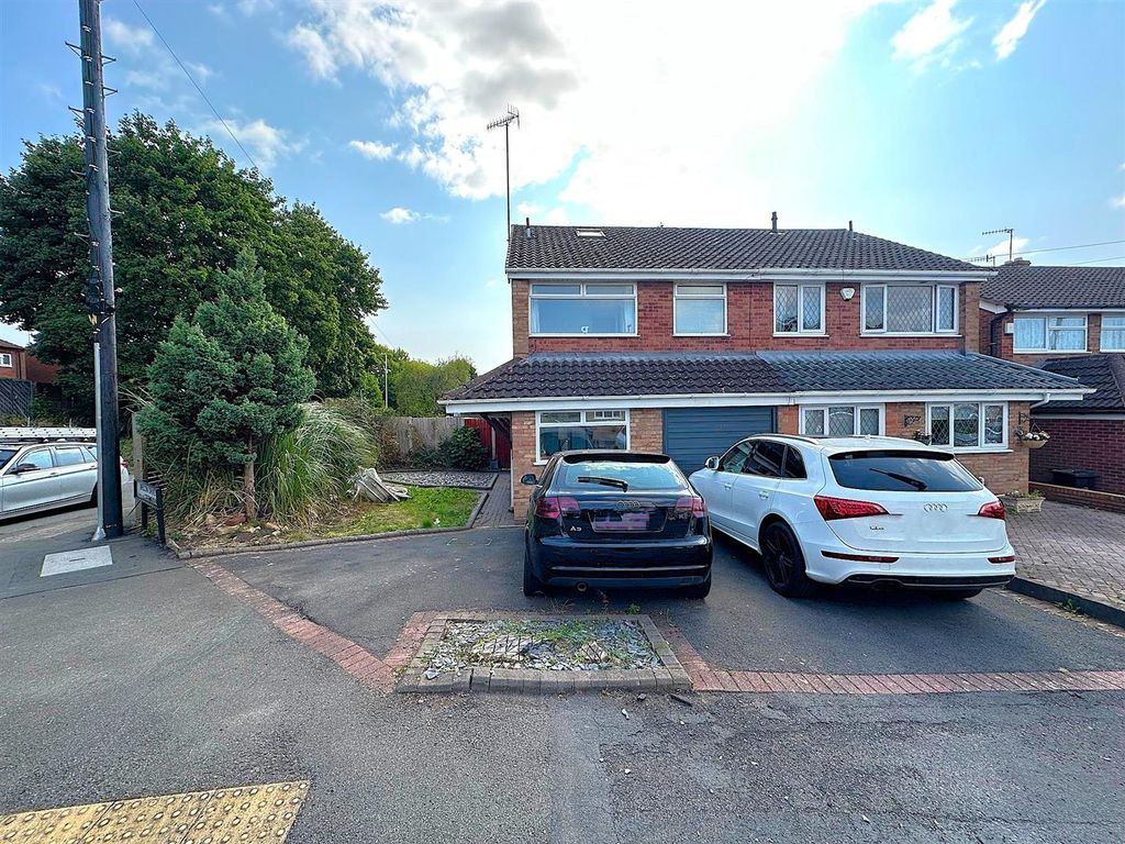 Property photo 1 of 21 666.Jpg
