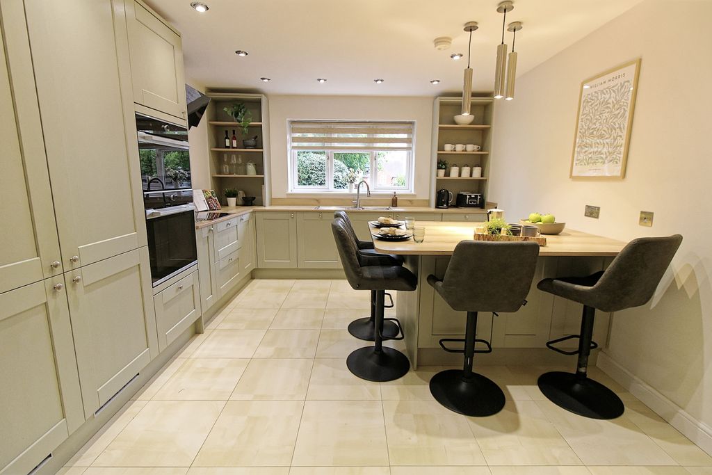 Property photo 2 of 34 Img_2673_Dxo