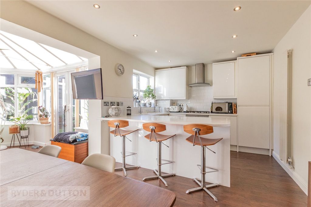 Property photo 3 of 24 Kitchen/Diner